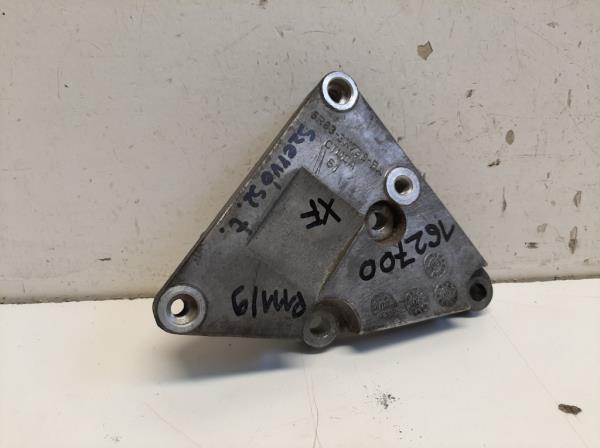 Jagu�r XF korm�nyszerv� szivatty�tart� (6R833K738BA) foto