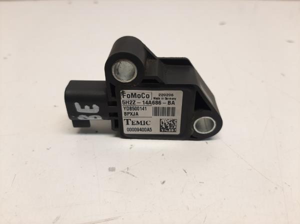 Land Rover Discovery bal els� l�gzs�k ind�t� (YDB500141) foto