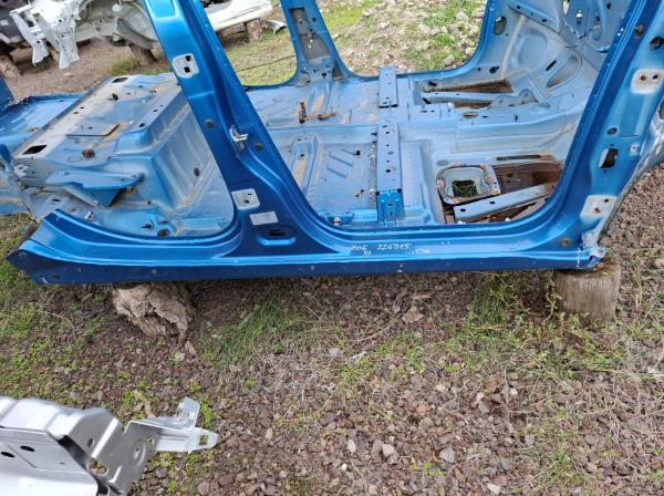 Renault Zoe jobb k�sz�b  foto