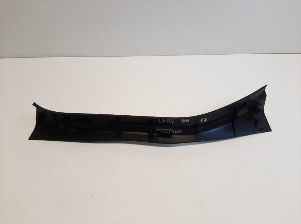 Nissan Leaf bal h�ts� k�sz�b k�rpit (769B73NL0A) foto