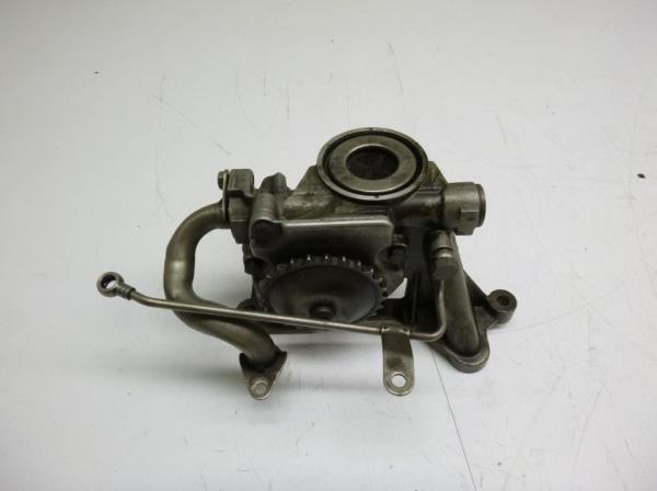 Audi A4 olajpumpa (059115105H) foto