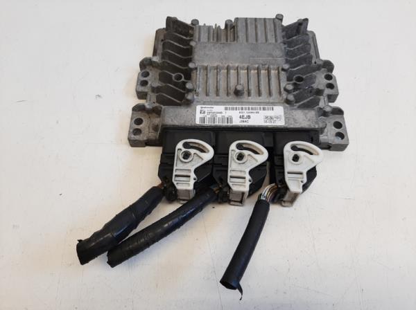 Ford Fiesta motorvez�rl� (8V2112A650EB) foto