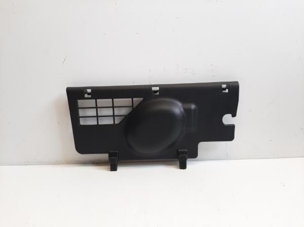 Kia Ceed jobb els� m�szerfal als� bor�t�s (84509J7000) foto