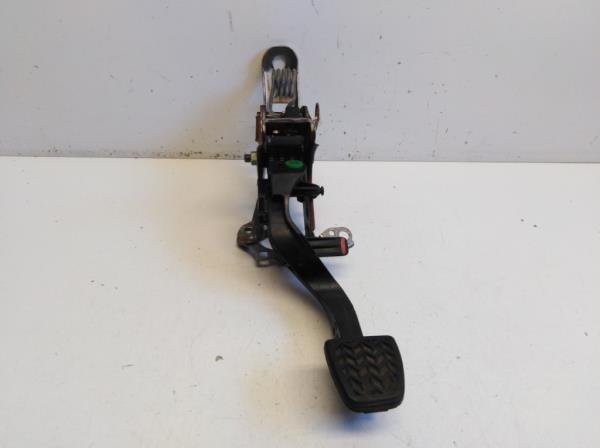 Toyota Yaris kuplungped�l  foto