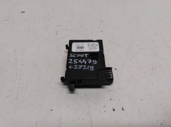 Skoda Octavia Scout korm�nysz�g jelad� (1K0959654) foto