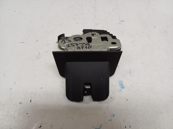 Audi A3 csomagt�rajt�z�r (8K9827505A) foto