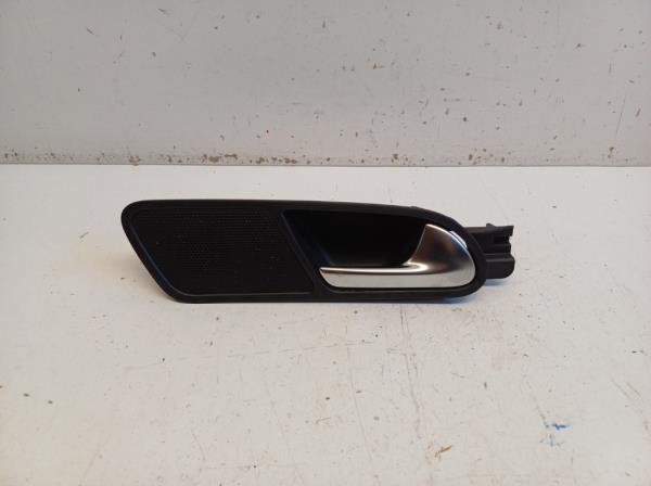 VW Tiguan jobb h�ts� bels� kilincs (5N0839114) foto