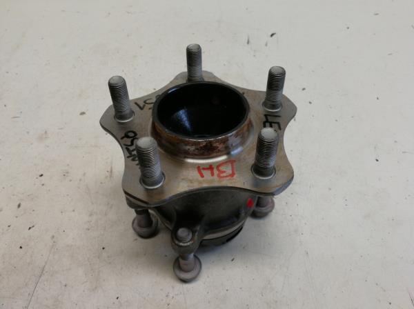 Nissan Leaf bal h�ts� ker�kagy  foto