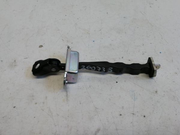 Nissan Leaf els� ajt� hat�rol�  foto