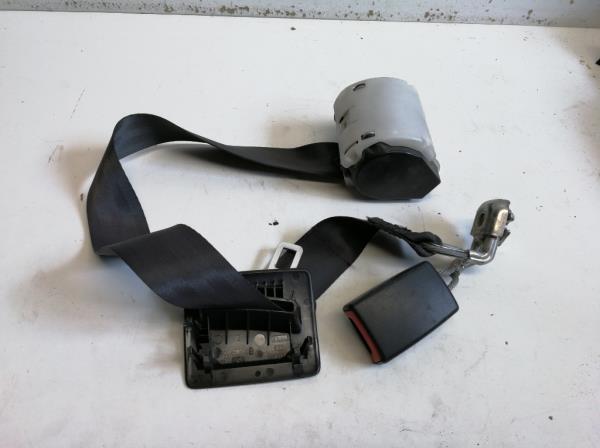 VW Golf V h�ts� k�z�ps� biztons�gi�v  foto