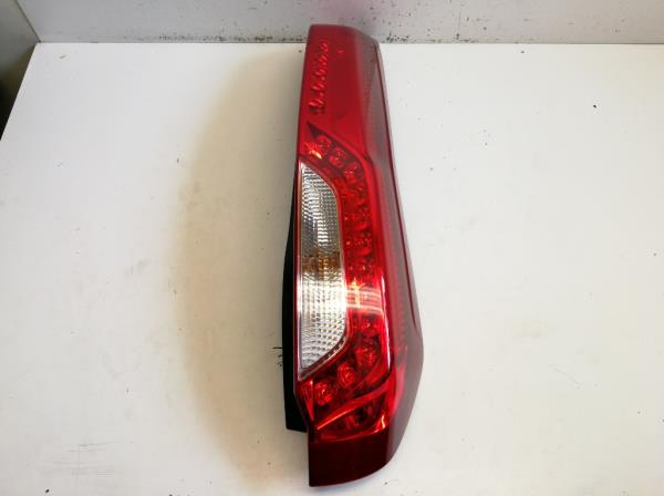 Nissan X-trail jobb h�ts� l�mpa  foto