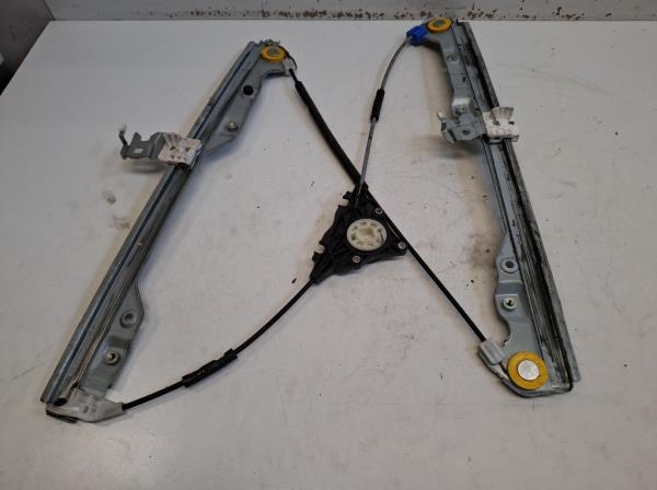 Nissan X-trail bal els� Ablakemel� szerkezet elektromos  foto