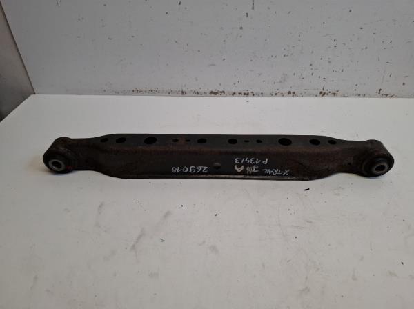 Nissan X-trail jobb h�ts� als� leng�kar  foto