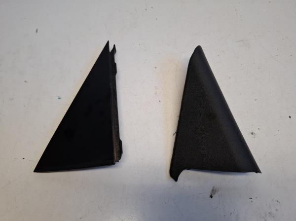 Kia Venga bal h�ts� ajt�keretbor�t�s (838301P000) foto