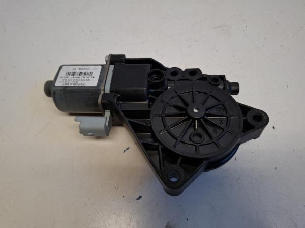 Kia Venga jobb els ablakemel motor (824601P000) foto