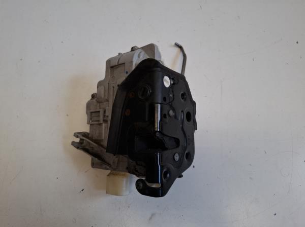 Audi A3 jobb h�ts� ajt�z�r (4F0839016) foto