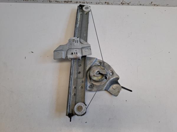 Dacia duster jobb h�ts� Ablakemel� szerkezet elektromos (827203156R) foto