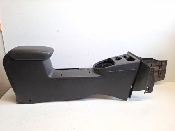 Nissan X-trail kard�nbox  foto