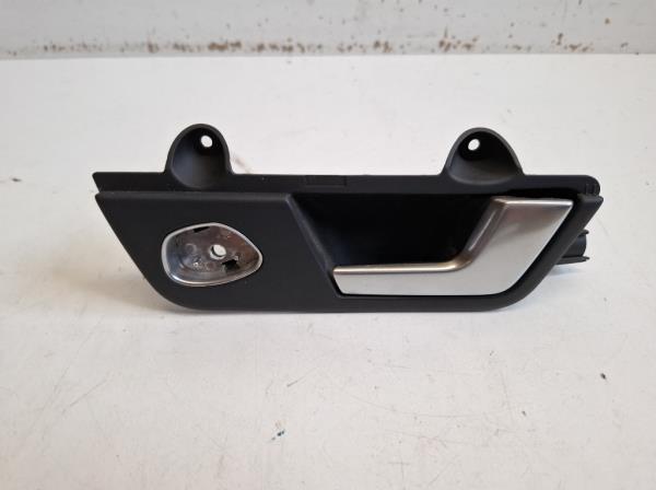 Audi A4 jobb h�ts� bels� kilincs (8E0839020) foto