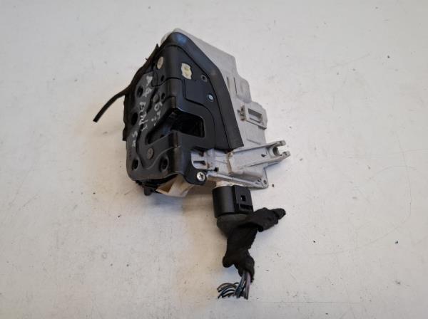 Audi A4 bal els� ajt�z�r (8E1837015AA) foto