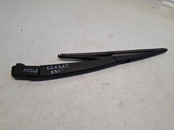 Nissan Juke h�ts� ablakt�rl� kar  foto