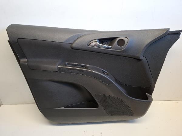 Opel Meriva bal els� ajt�k�rpit  foto