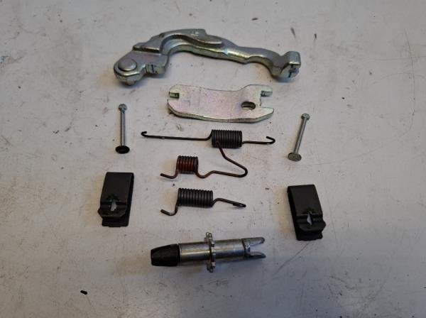 Nissan Leaf jobb h�ts� f�k �nbe�ll� ut�n�ll�t�  foto