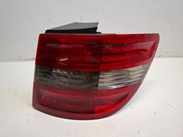 Mercedes B-oszt�ly jobb h�ts� k�ls� l�mpa (A1698202664) foto