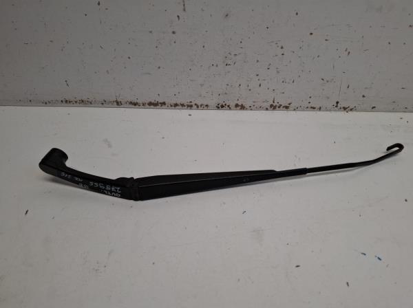 Mitsubishi Outlander bal els� ablakt�rl� kar  foto