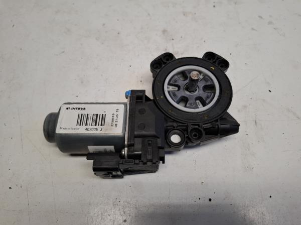 Nissan Qashqai bal els ablakemel motor  foto