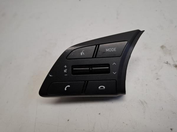 Hyundai I 20 bal multikorm�ny kapcsol� (3R5R1AT000) foto