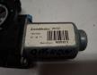 Nissan Qashqai jobb els ablakemel motor (402032E)