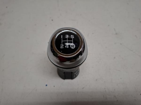 Toyota Aygo v�lt�gomb  foto