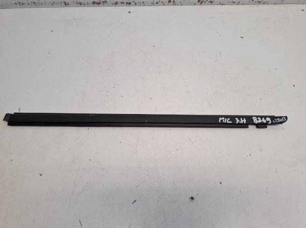 Nissan Micra jobb h�ts� v�zleh�z�  foto